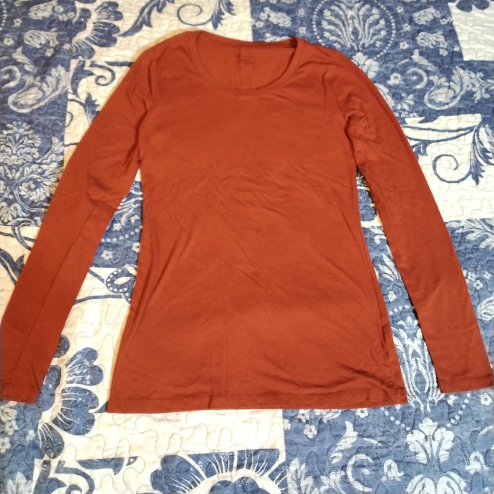 Rust, long sleeve, no boundaries